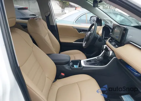 2025 Toyota Rav4 Xle Premium из США, поврежденный, VIN 2T3A1RFV9SW537554